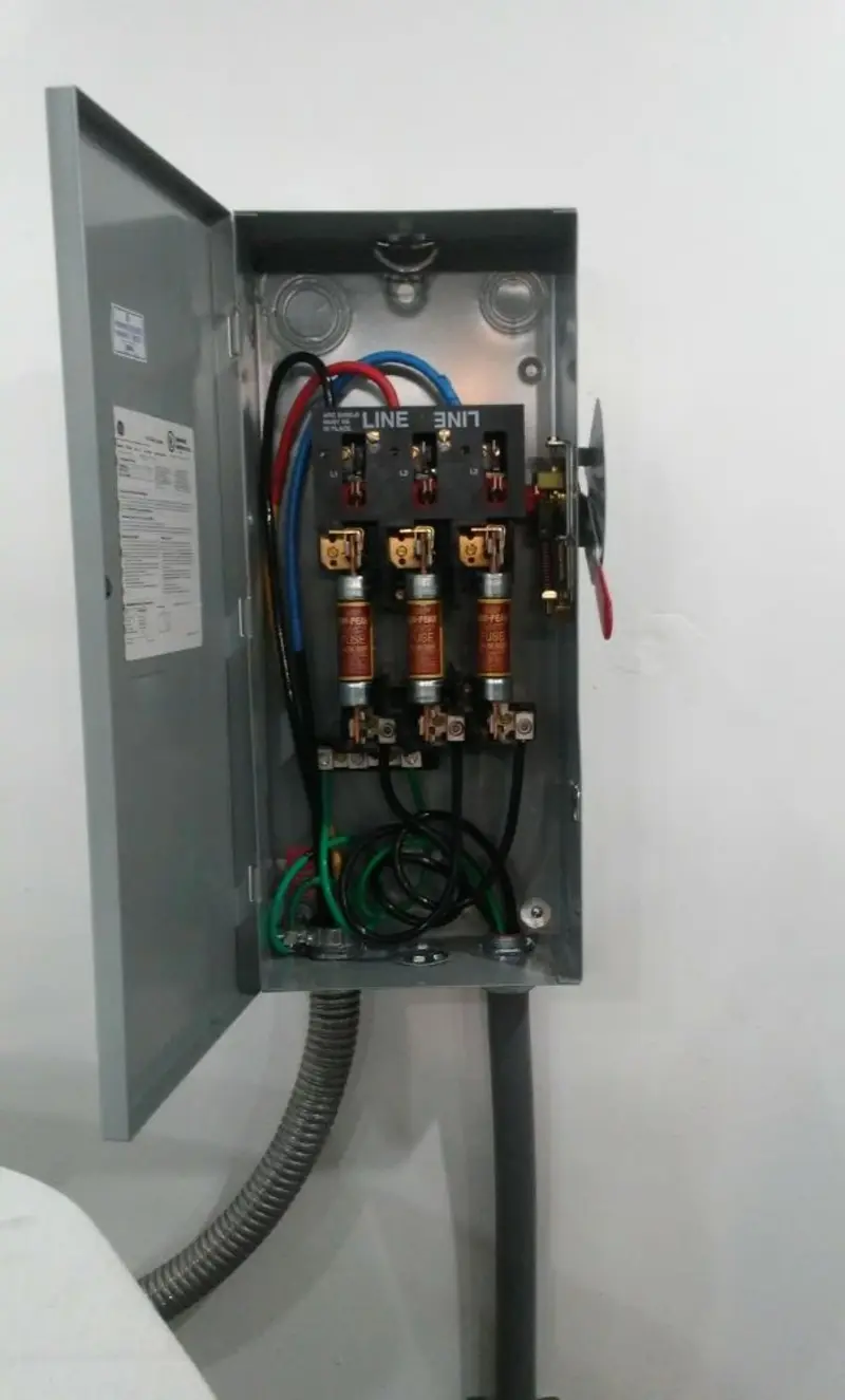 Three-phase disconnect switch installed for Electrical Wiring & Rewiring in Polk